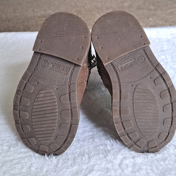 Little Girl's Brown Knee High ๐ข Boots - Picture 7 of 7